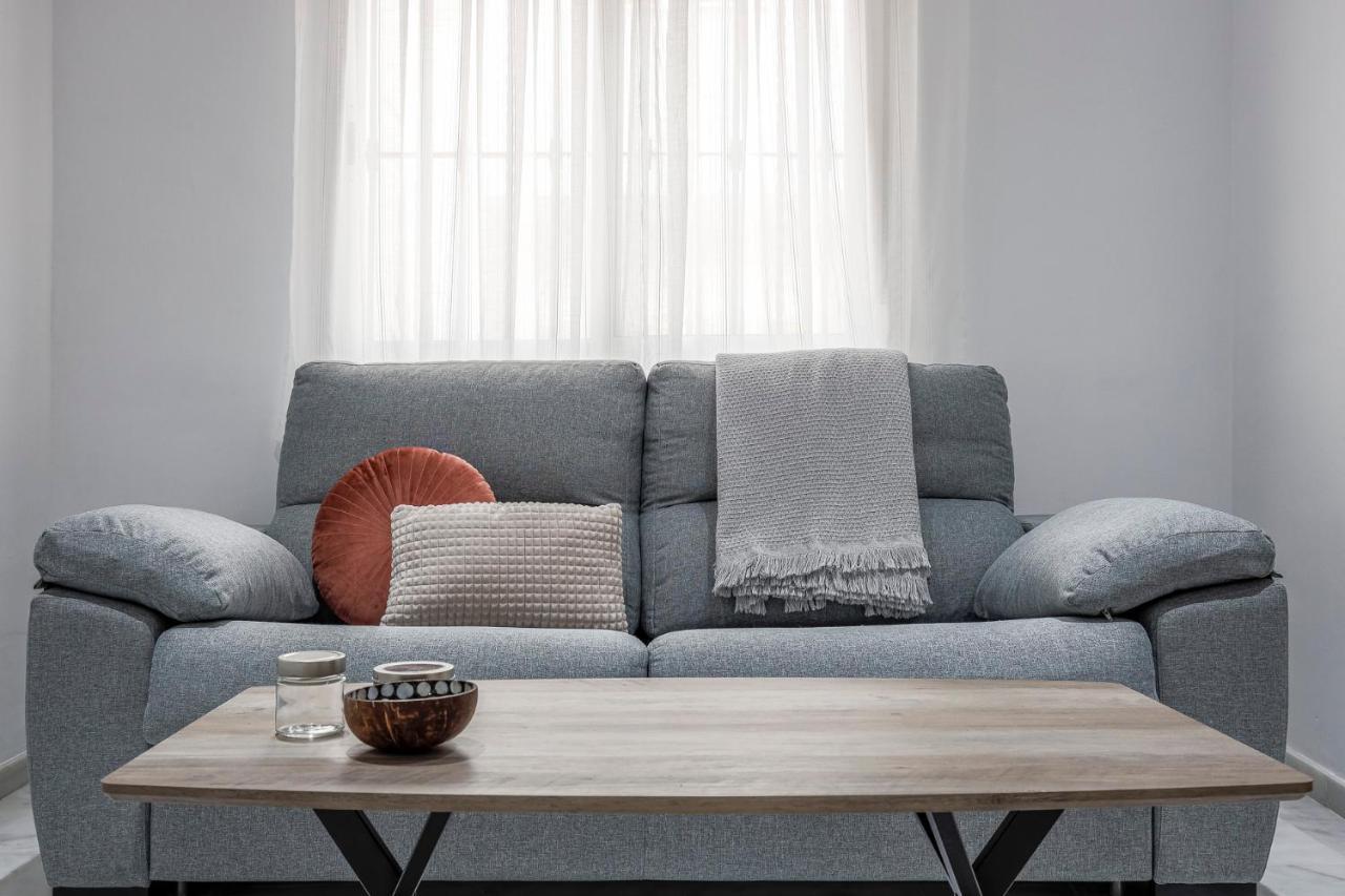 Ruisenor 10 Apartment Sevilla Bagian luar foto