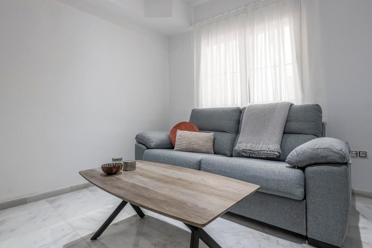 Ruisenor 10 Apartment Sevilla Bagian luar foto