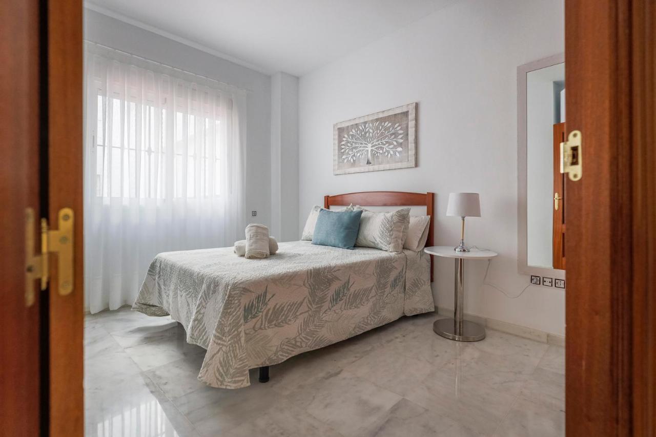 Ruisenor 10 Apartment Sevilla Bagian luar foto